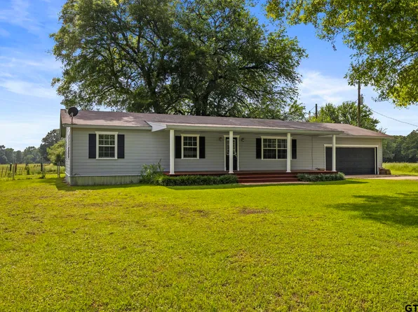 1117 County Road 3327, Omaha, TX 75571