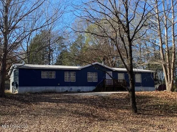 951 Walker Rd, Coldwater, MS 38618