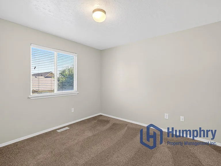 1359 E Palermo St — Photo 28