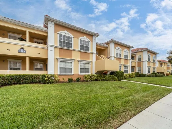 1005 Villagio Cir Unit 202, Sarasota, FL 34237