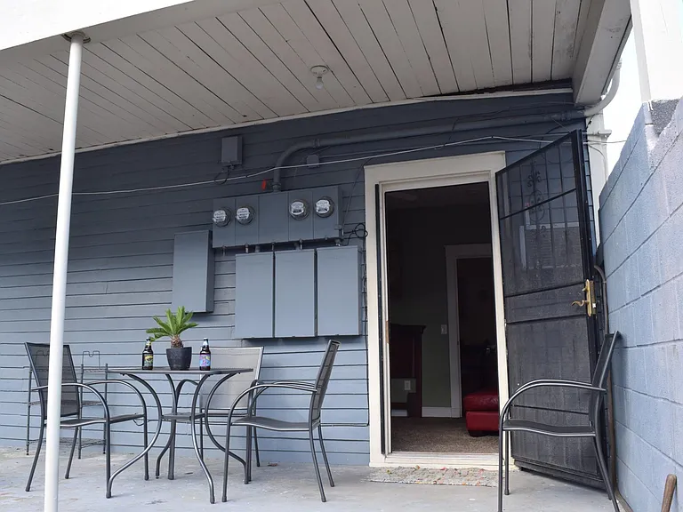 Ursulines Ave — Photo 3