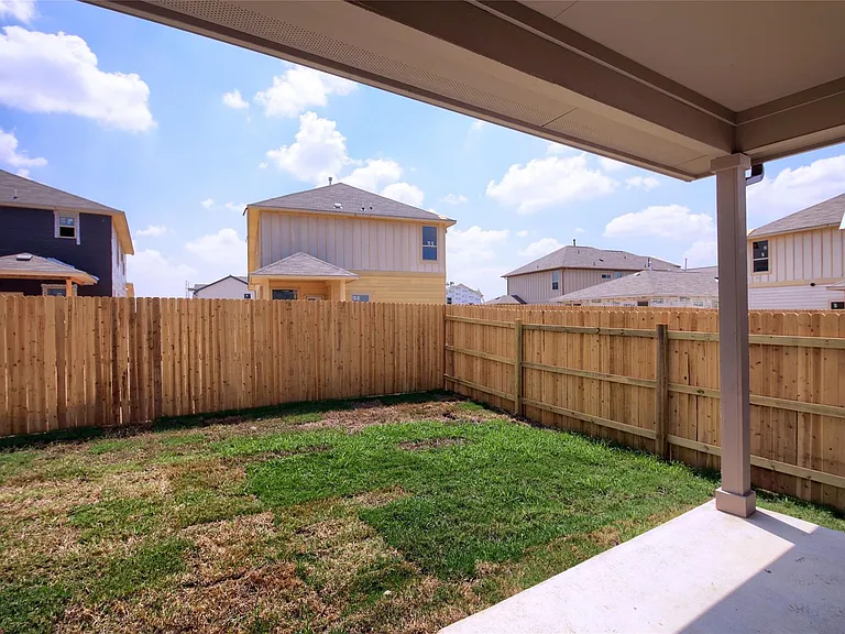 133 Mayney Ln — Photo 10