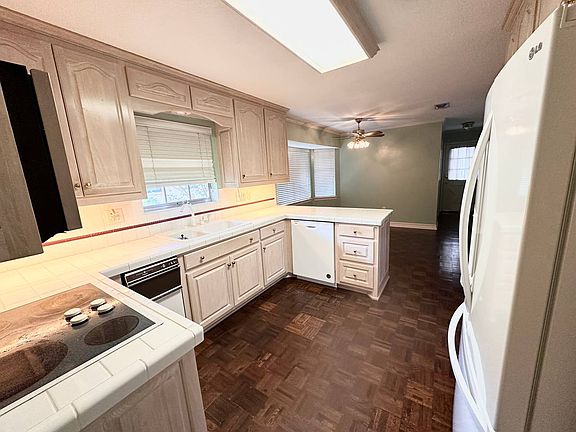 5th image of 6120 Tangledahl Ln