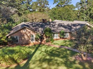 1001 Pinehurst Pl, McComb, MS 39648