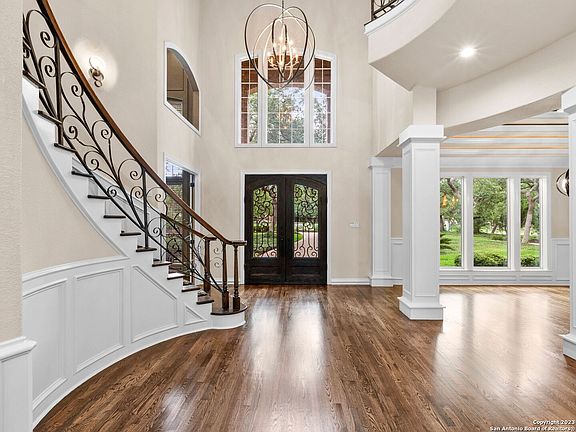 5th image of 311 POST OAK WAY