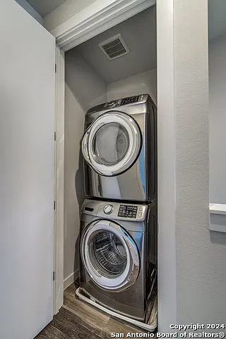 330 Clay St #11 — Photo 10
