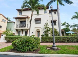 72 NW Chaucer Ln, Boca Raton, FL 33432