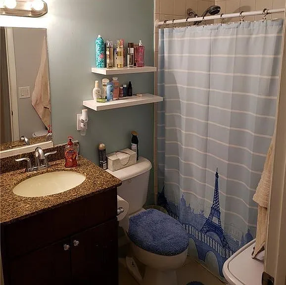 1225 SW 46th Ave #203 — Photo 7