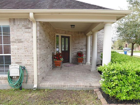 3rd image of 214 Terrace Creek Ct
