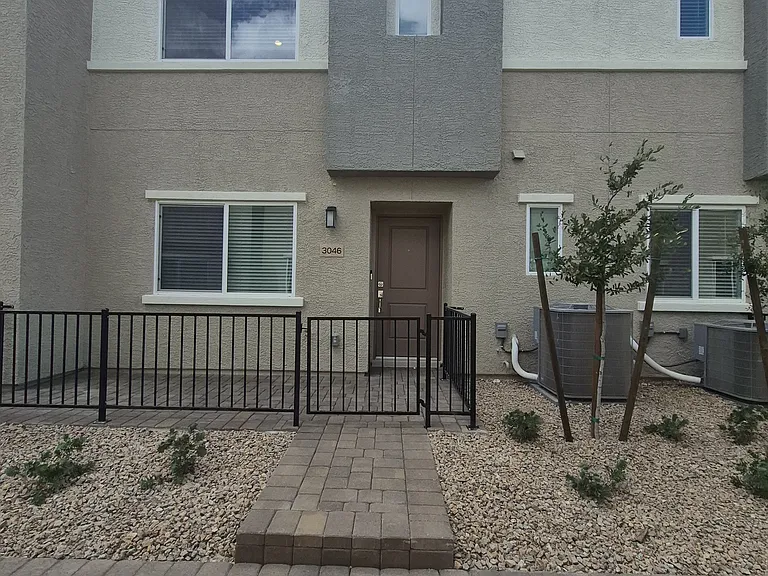 3046 Stargaze Black St — Photo 2