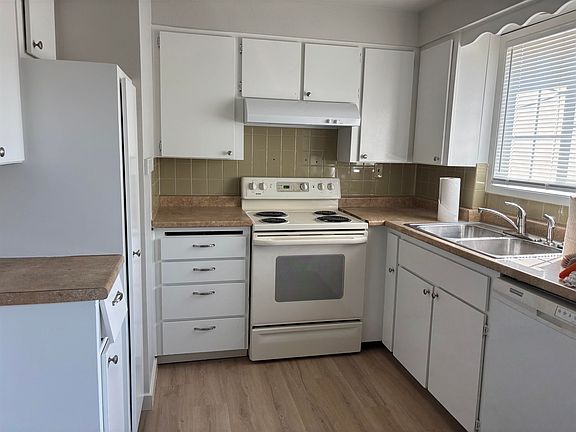 4th image of 1808 E Sharp Ave #1810