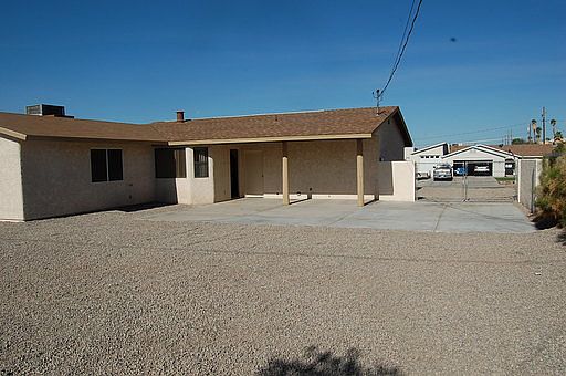 2nd image of 3550 Bluegrass Dr
