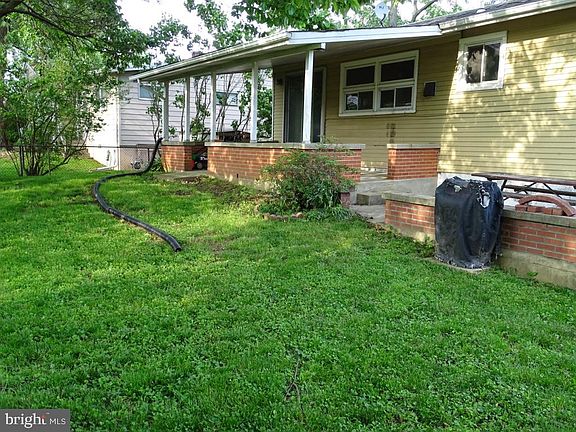 3rd image of 13538 Vandalia Dr