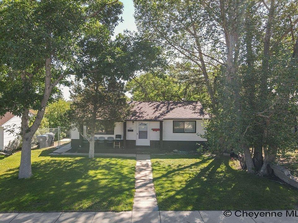 1st image of 211 McComb Ave
