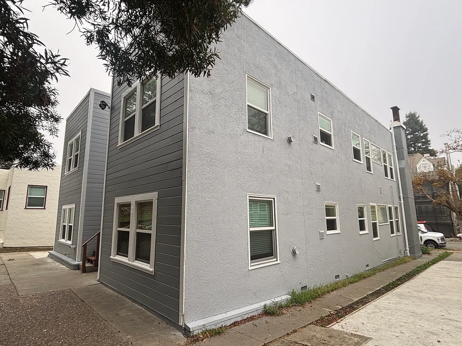3 bed, 1035 sqft, $5,000 — Photo 4