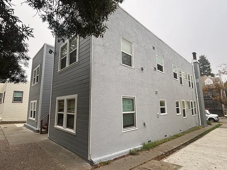 2366 Virginia St #1-4 — Photo 4