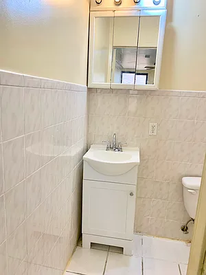 Rented by Boroughs Best Realty LLC | media 9