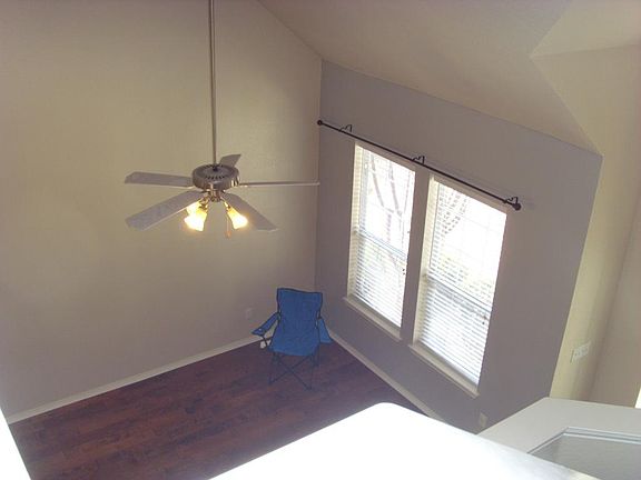 4th image of 1616 Bridgeport Dr