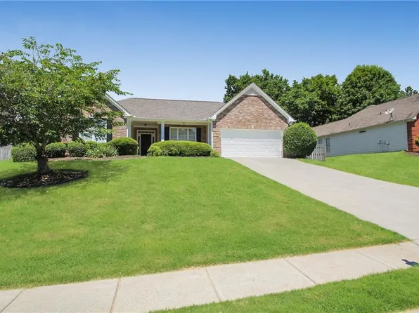 258 Brookcliff Dr, Sugar Hill, GA 30518