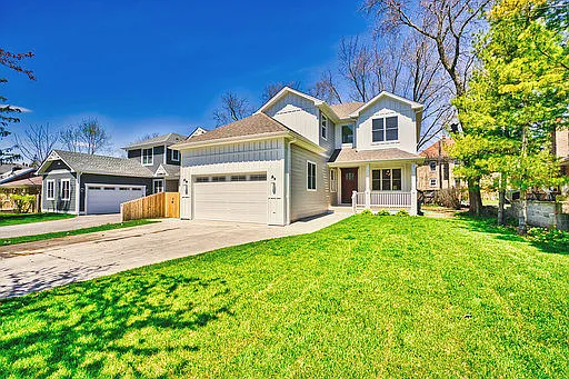 1017 Court Ave photo 1
