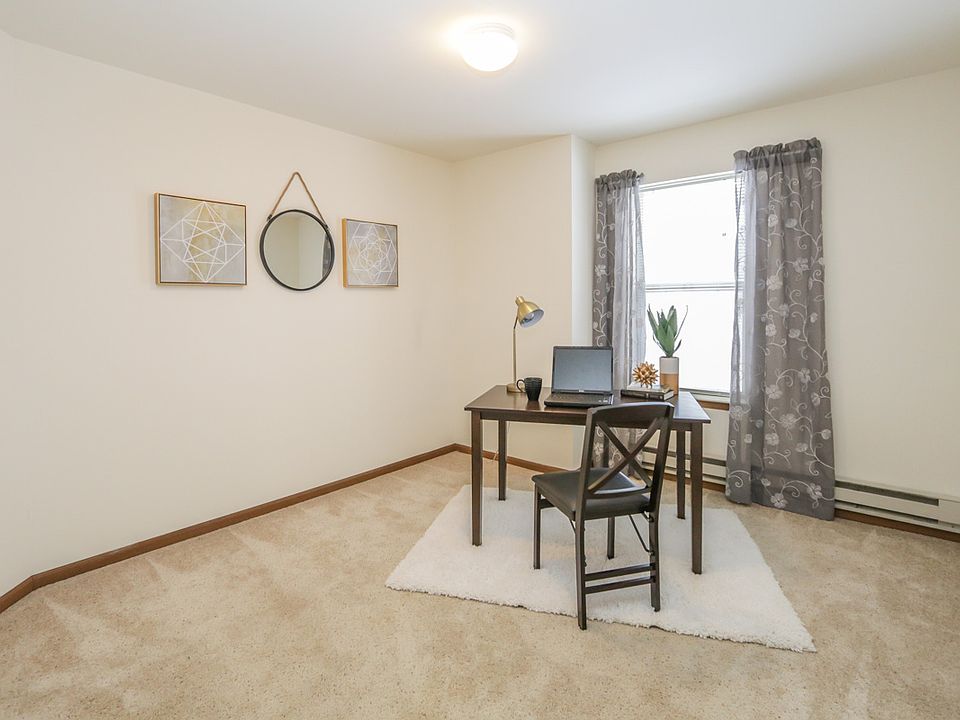 1st image of 101 Westridge Pkwy APT 103