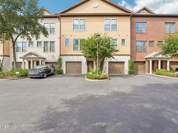 9823 TAPESTRY PARK Circle #204, Jacksonville, FL 32246