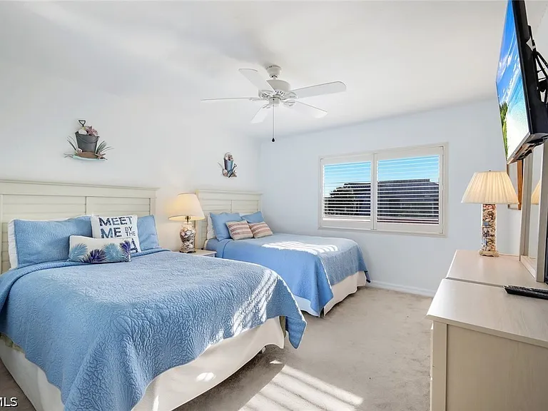2445 W Gulf Dr #32E — Photo 19