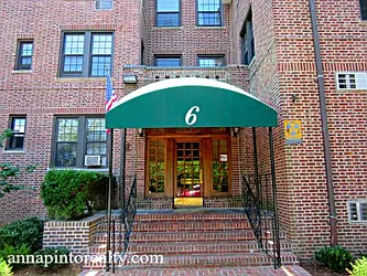 Sold by Anna Pinto Realty