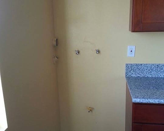 2nd image of 2524 Strathmore Ave