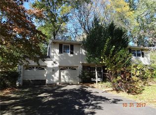 1355 Kearney Dr, North Brunswick, NJ 08902