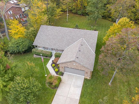 2nd image of 9425 Twin Valley Ct