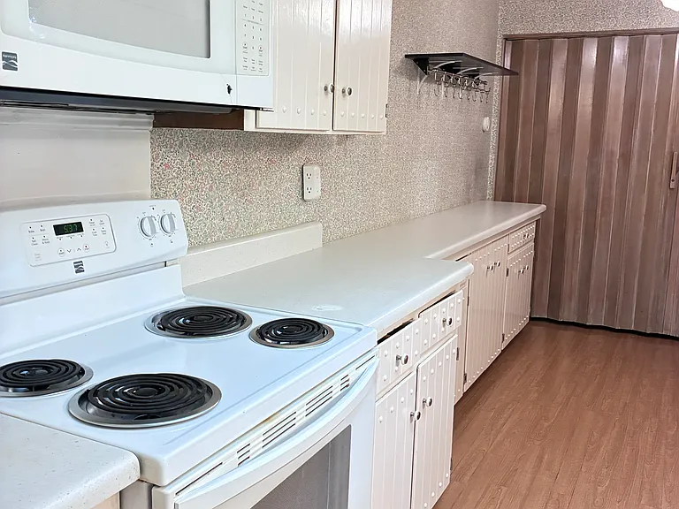 10919 Whisper Rdg — Photo 13