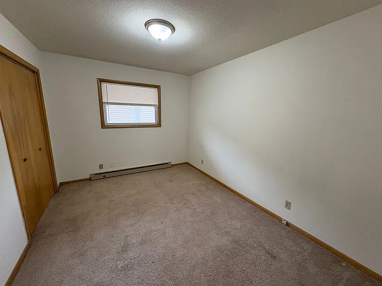 600 Marshall Ave — Photo 5