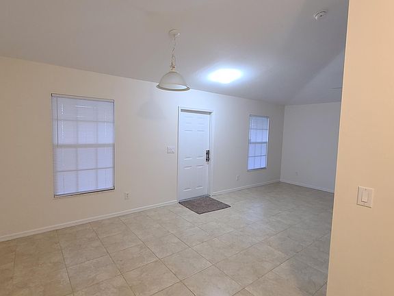 3rd image of 4308 New York Ave