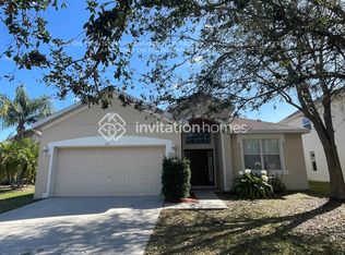 6811 Guilford Crest Dr, Apollo Beach, FL 33572