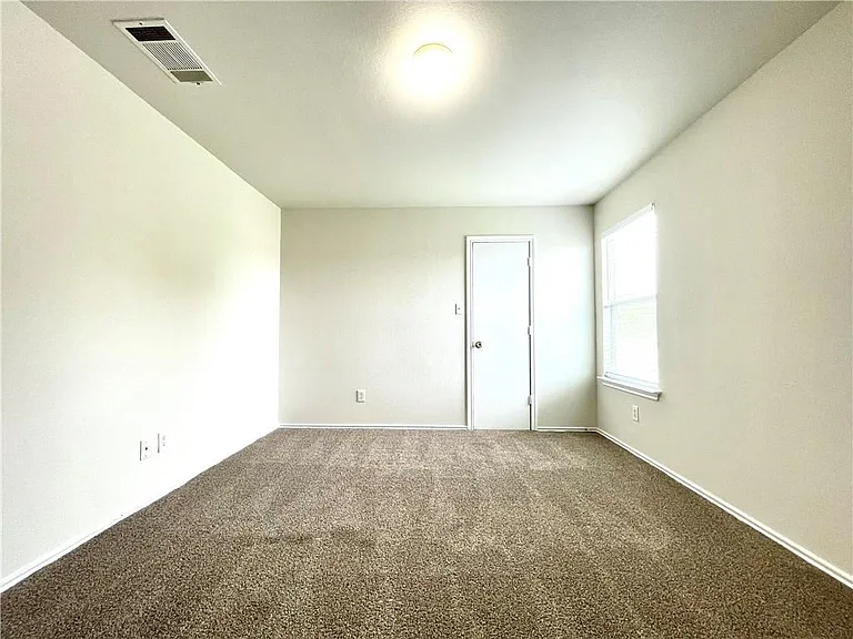18120 Topsail St — Photo 15