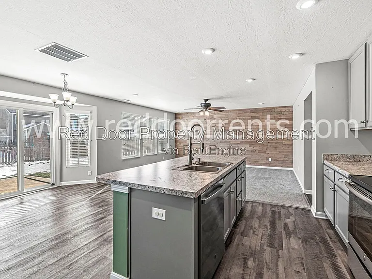 2313 Trefoil Dr — Photo 16