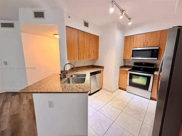 1830 Radius Dr #817 — Photo 9