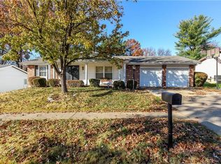 12043 Jamesborough Dr, Florissant, MO 63033