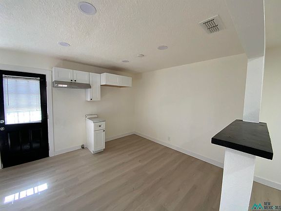 5th image of 2116 W 1st St