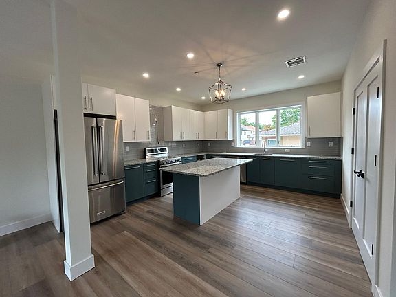3rd image of 367 Belfield Ave #1
