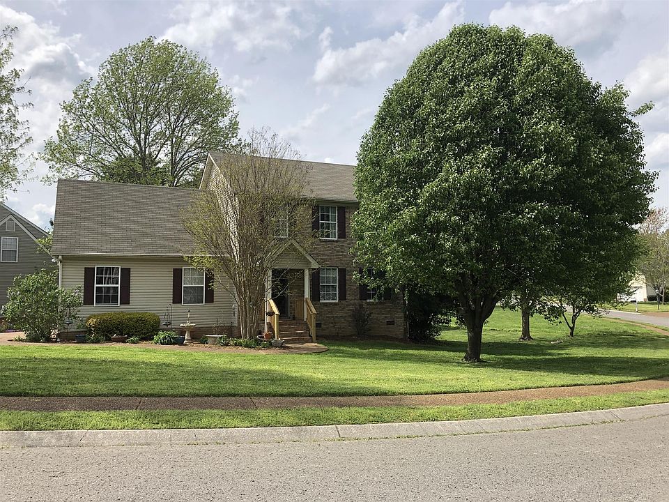 2nd image of 1838 Devon Dr
