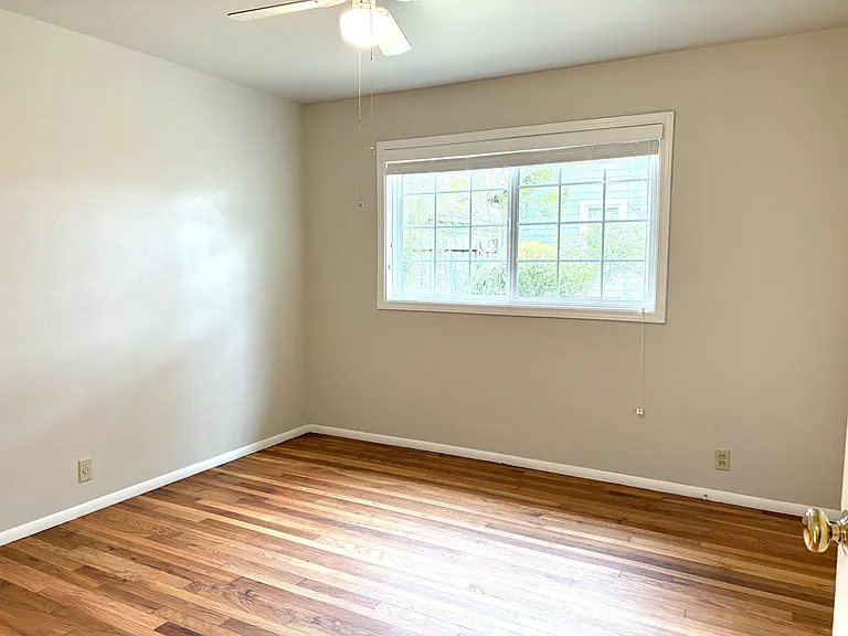 419 North St — Photo 3
