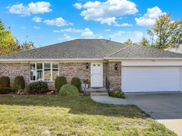 1001 Esplanade Ct, Lebanon, IN 46052