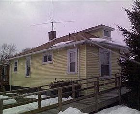 2nd image of 105 Cortland Ln