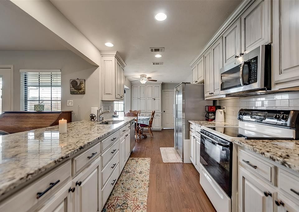 1st image of 5718 Diana Dr