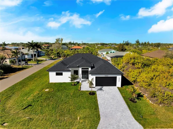 10065 Memphis St, Port Charlotte, FL 33981