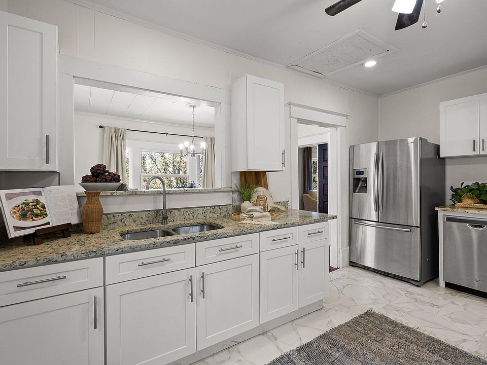 13th image of this home