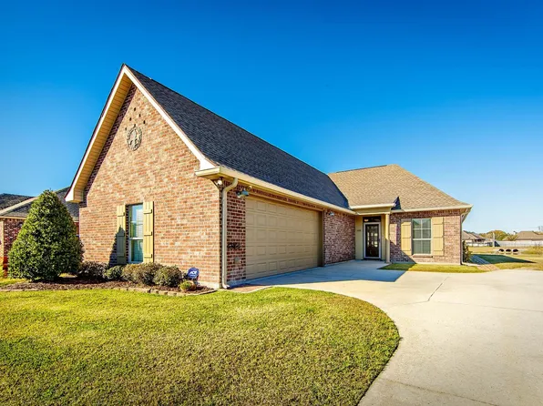 133 Lake Accardo Ave, Thibodaux, LA 70301