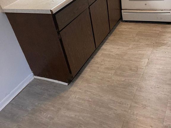 5th image of 402 Cornell Ave APT 2C